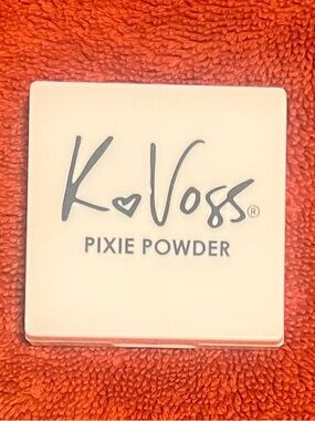 K. Voss Pixie Pressed Setting Powder - Murray Hill Travel size 2.5g